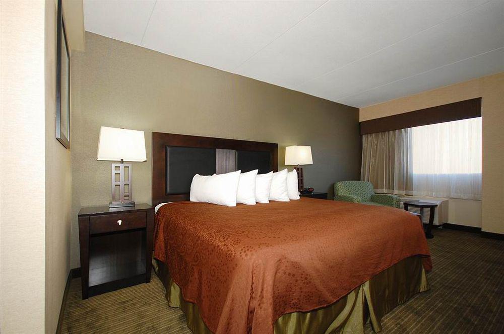 Quality Inn & Suites Charleston - Civic Center Habitación foto